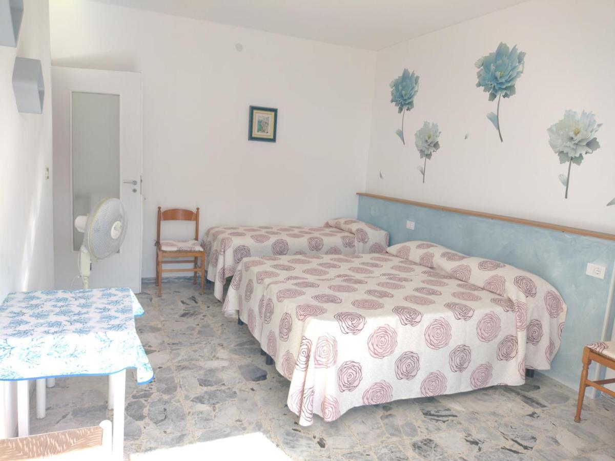Apartmán Casa Fronte Mare Ventimiglia Exteriér fotografie