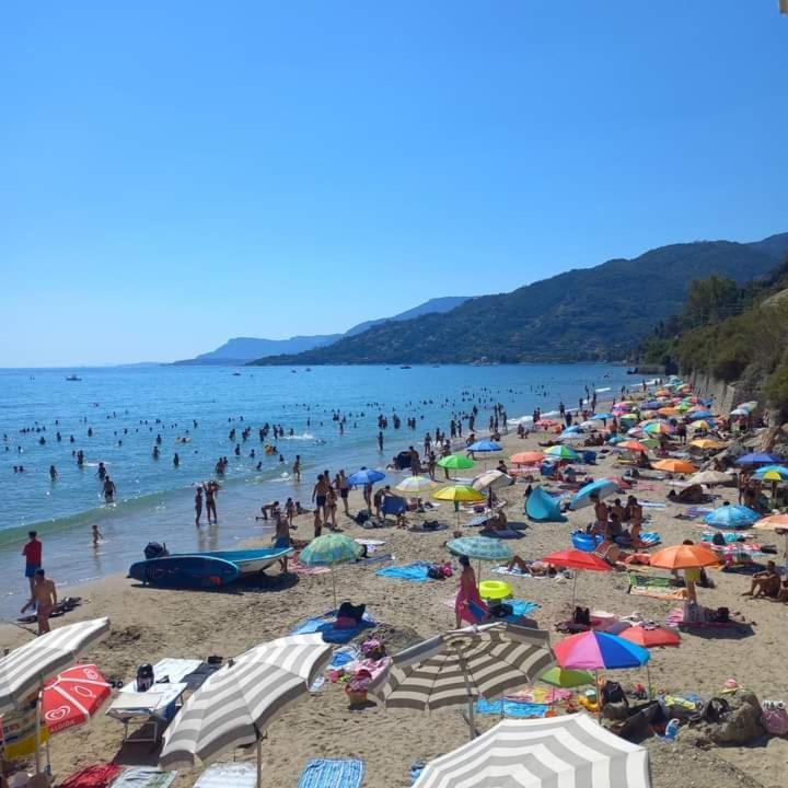 Apartmán Casa Fronte Mare Ventimiglia Exteriér fotografie